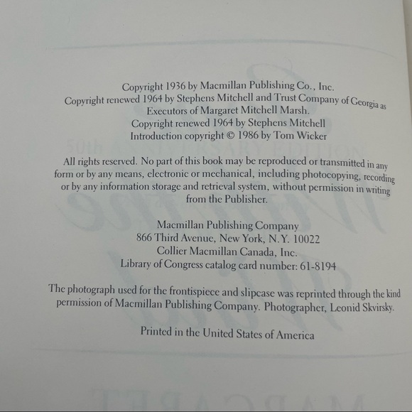 Gone With The Wind 50th Anniversary Edition Book with Slipcase - Picture 7 of 13